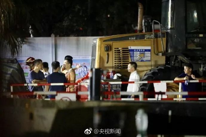 深圳暴雨引发洪水